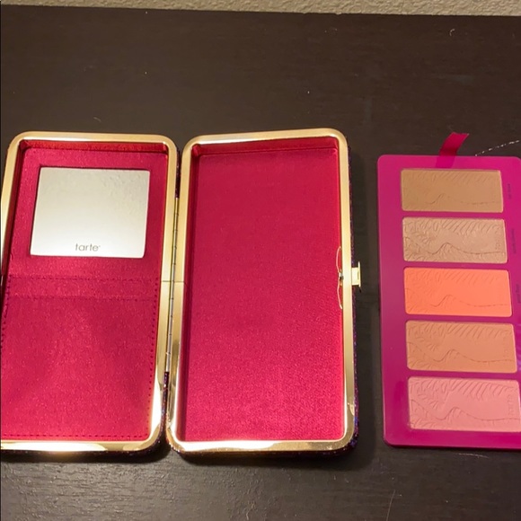 Tarte clay blush palette and clutch - Picture 2 of 8